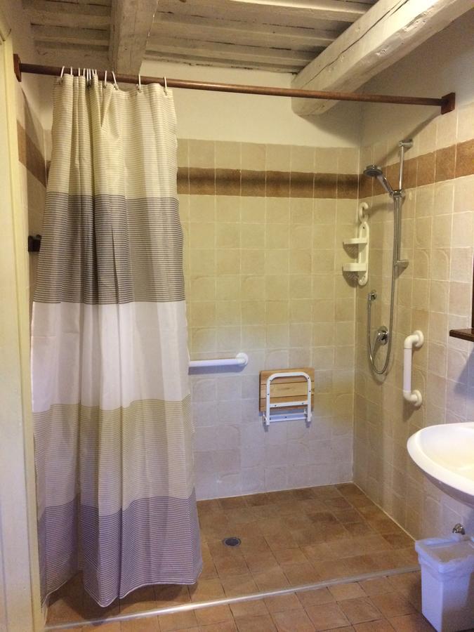 Agriturismo Il Pettirosso Guest House Forli Luaran gambar