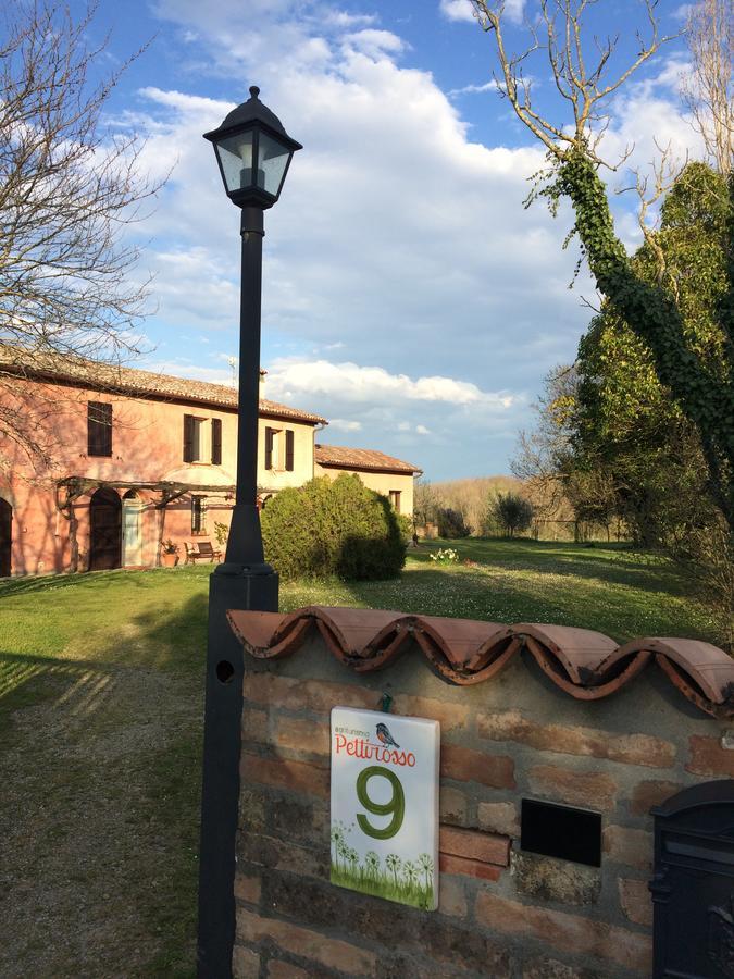 Agriturismo Il Pettirosso Guest House Forli Luaran gambar
